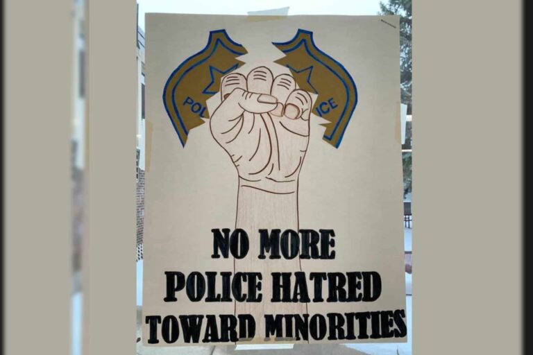 St. Paul school promotes message that police hate minorities 